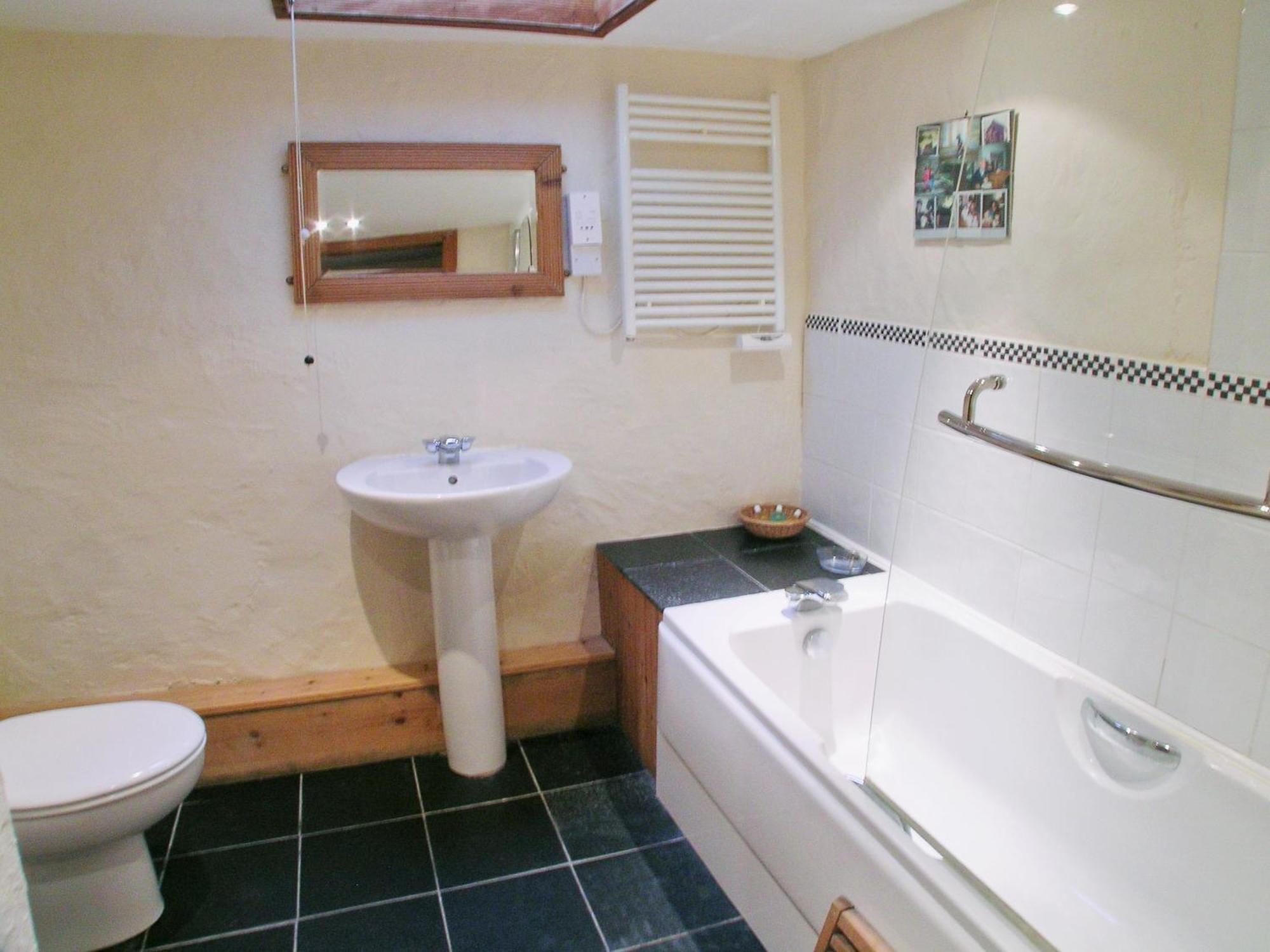 Ty Christian Villa Llwyn-Dafydd Bagian luar foto